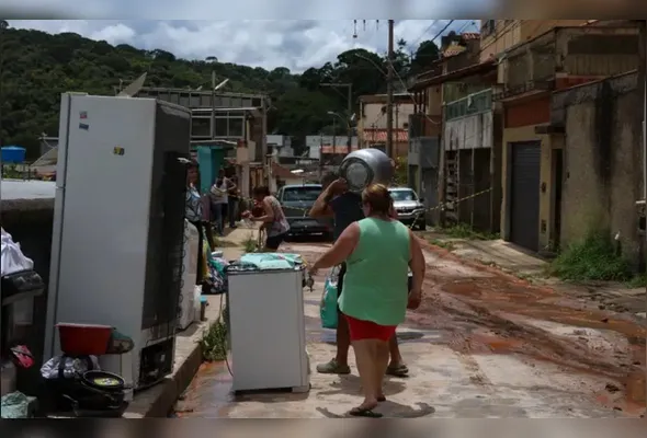 Governo do Espírito Santo irá doar kits de higiene, limpeza, dormitório e colchões