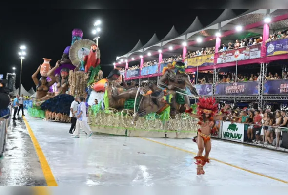 A agremiação apresenta em 2026 um enredo com tema junino