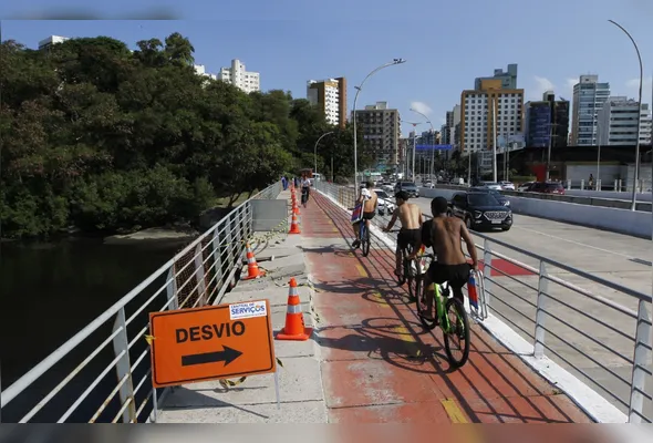 A passarela e a ciclovia da Ponte de Camburi serão interditadas a partir da próxima segunda-feira (27)