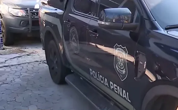 Imagem ilustrativa da imagem Policial penal é preso após tentar enforcar filha de 12 anos em Vila Velha