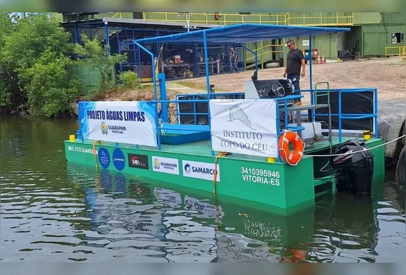 Embarcação que faz parte do projeto Águas Limpas, que será lançado hoje, no Morro da Pescaria, na Praia do Morro