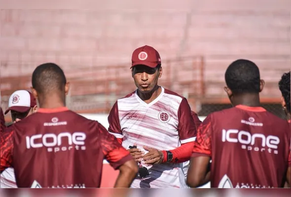 Imagem ilustrativa da imagem Quatro times lutam para escapar do rebaixamento no Capixabão