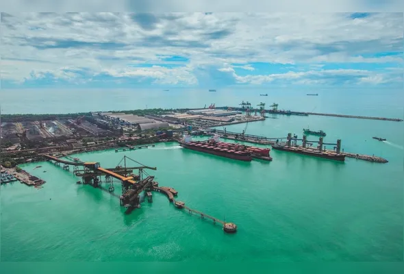 Porto de Tubarão será um dos terminais que receberá o novo navio: projeto é considerado inédito no transporte global de minério de ferro por adotar o etanol como combustível principal em viagens de longa distância
