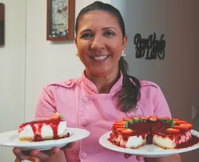 Imagem ilustrativa da imagem Aprenda a fazer um Cheesecake de frutas vermelhas para as mamães