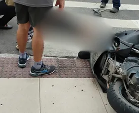 Imagem ilustrativa da imagem Motociclista morre após colidir com caminhonete em avenida de Vila Velha