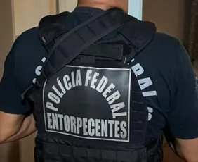 Imagem ilustrativa da imagem Grupo que traficava cocaína em sacas de café no RJ é alvo de operação no ES