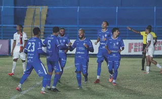 Imagem ilustrativa da imagem Ídolos decidem, Vitória vence o Serra e volta ao topo da Copa ES