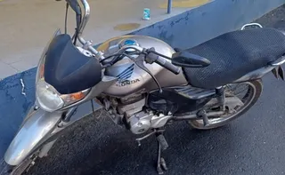Imagem ilustrativa da imagem Motociclista com CNH vencida tenta incendiar veículo durante abordagem no ES