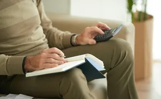 Imagem ilustrativa da imagem Superendividamento: maioria dos idosos já recorreu a crédito para pagar contas