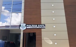 Imagem ilustrativa da imagem Suspeita de matar idoso em São Mateus se apresenta à polícia e confessa crime