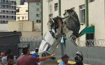 Imagem ilustrativa da imagem Avião de pequeno porte bate em prédio e deixa ao menos dois mortos em BH