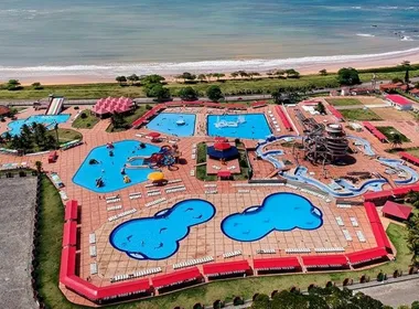 Imagem ilustrativa da imagem Parque aquático de graça com entrada solidária a partir deste sábado