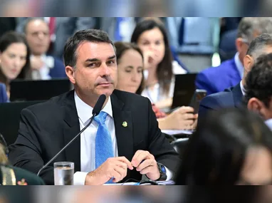 Michelle estava prevista para comparecer ao evento neste domingo (2)