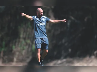 JP, volante vascaíno, deve voltar a ser titular na partida de hoje, quando o Vasco enfrenta o Audax Italiano, no Chile, com uma escalação composta por jogadores reservas. Atleta cumpriu suspensão
