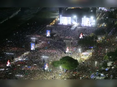 Imagem ilustrativa da imagem Mais de 2 milhões de pessoas assistem ao show de Shakira em Copacabana