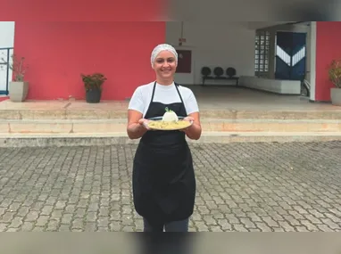 Lixo acumulado na Rua 15 de Novembro, em Vila Velha