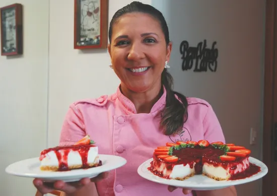 Imagem ilustrativa da imagem Aprenda a fazer um Cheesecake de frutas vermelhas para as mamães