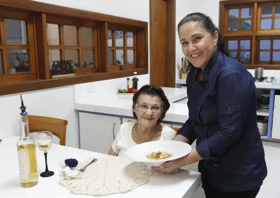 Imagem ilustrativa da imagem Aprenda a fazer um Risoto de camarão para o Dia das Mães