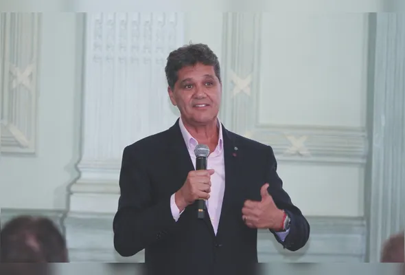 Ricardo Ferraço reafirmou compromisso de manter a Cesan como empresa pública durante evento na Serra.