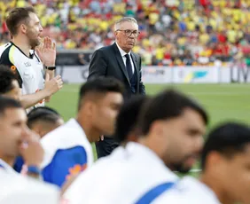 Imagem ilustrativa da imagem Ancelotti diz priorizar organização defensiva do Brasil para a Copa
