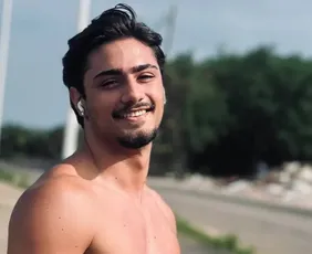 Imagem ilustrativa da imagem "Não estou conseguindo mais sair", teria dito jovem que desapareceu no mar no ES