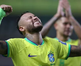 Imagem ilustrativa da imagem Neymar não treina e está fora da estreia do Brasil na Copa do Mundo
