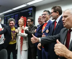 Imagem ilustrativa da imagem Comissão especial da Câmara aprova fim da escala 6x1