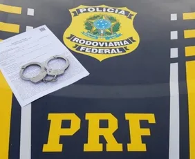 Imagem ilustrativa da imagem Condenada por estupro de vulnerável é presa em ônibus na BR-262