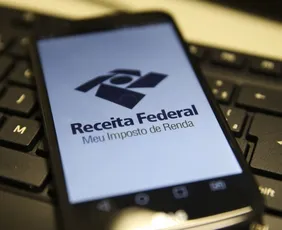 Imagem ilustrativa da imagem Receita paga R$ 500 milhões em cashback do Imposto de Renda nesta quarta