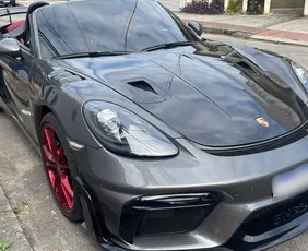 Imagem ilustrativa da imagem Dono de Porsche sequestrado em Jardim Camburi é resgatado e carro recuperado