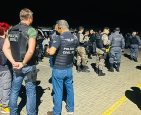 Imagem ilustrativa da imagem Duas pessoas presas por homicídio e envolvimento com tráfico de drogas em Piúma