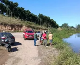 Imagem ilustrativa da imagem Jovem morre após cair com carro em represa no Norte do ES