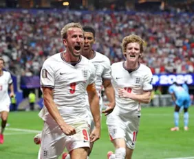 Imagem ilustrativa da imagem Kane decide com 2 gols, Inglaterra escapa de vexame e vai às oitavas da Copa