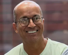 Imagem ilustrativa da imagem Morre, aos 51 anos, Alexandre Araújo, subsecretário de comunicação de Linhares
