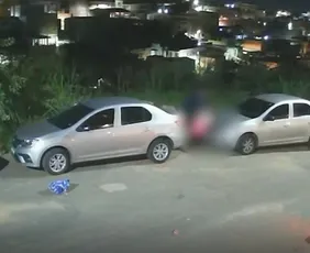Imagem ilustrativa da imagem VÍDEO | Suspeito ataca ex-namorada a facadas na Serra
