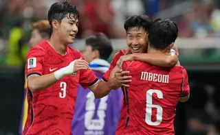 Imagem ilustrativa da imagem Coreia do Sul é 'adotada' pelos mexicanos e vence República Tcheca na estreia