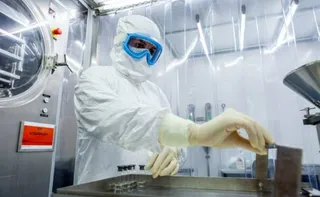 Imagem ilustrativa da imagem SUS suspende uso de vacina da dengue do Butantan após reações adversas
