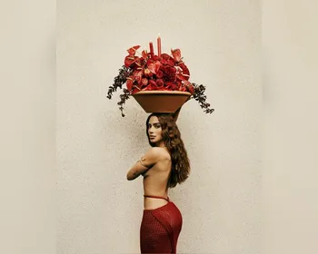 Imagem ilustrativa da imagem Equilibrium II”: Anitta vai do forró ao reggae em disco