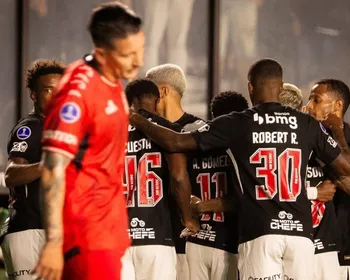 Imagem ilustrativa da imagem Vasco vence Barracas, termina em segundo e vai jogar os playoffs da Sul-Americana