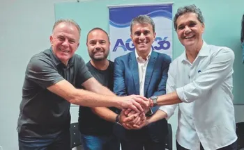 Imagem ilustrativa da imagem Convenção do Agir confirma apoio a Ricardo e Casagrande