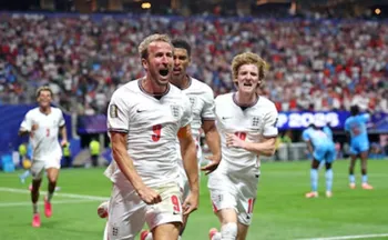 Imagem ilustrativa da imagem Kane decide com 2 gols, Inglaterra escapa de vexame e vai às oitavas da Copa