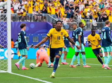 Imagem ilustrativa da imagem Gonzalo Plata é cortado de amistosos do Equador por lesão e preocupa o Flamengo