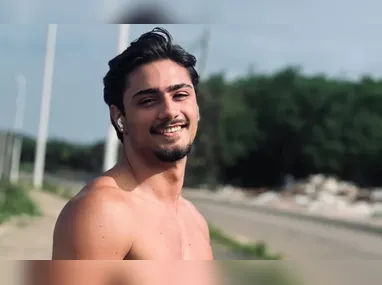 Equipes encontraram ligações clandestinas em comércio no Soturno e em residência no Aquidaban; duas mulheres foram conduzidas