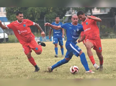 Atacante disse ter relação “maravilhosa” com o técnico e apontou Neymar como a lenda que viu de perto jogando e driblando