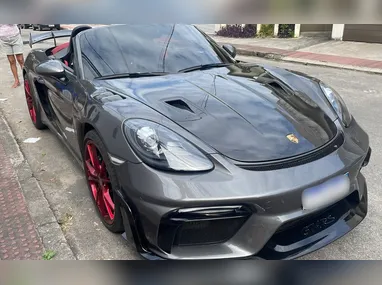 Vítima foi levada a força em um Celta e deixada em Bairro de Fátima