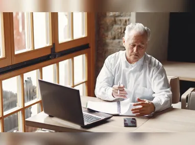 Imagem ilustrativa da imagem Informalidade é realidade da metade dos trabalhadores com mais de 60 anos