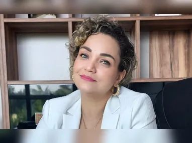 Sátina Pimenta é psicóloga clínica, advogada e professora universitária.