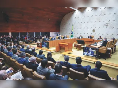 Operação ferroviária e portuária integra Minas e Espírito Santo, movimenta ferro-gusa para exportação e traz coque em fluxo reverso