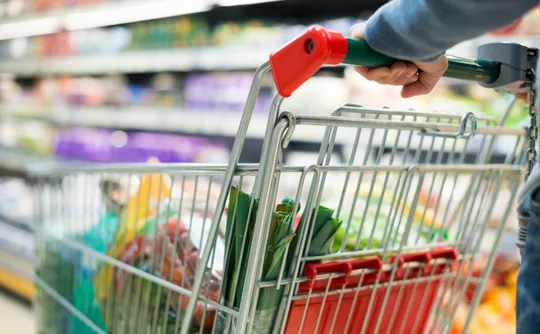Imagem ilustrativa da imagem Veja o funcionamento de supermercados, bancos e shoppings no próximo jogo do Brasil