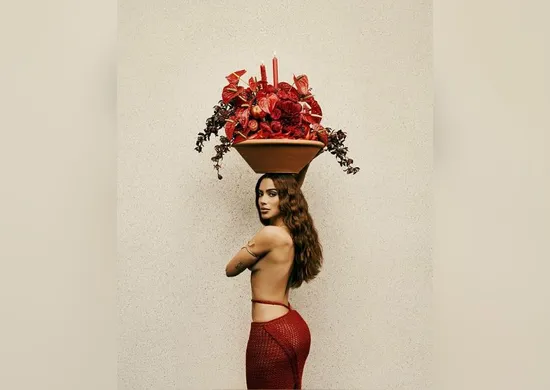 Imagem ilustrativa da imagem Equilibrium II”: Anitta vai do forró ao reggae em disco